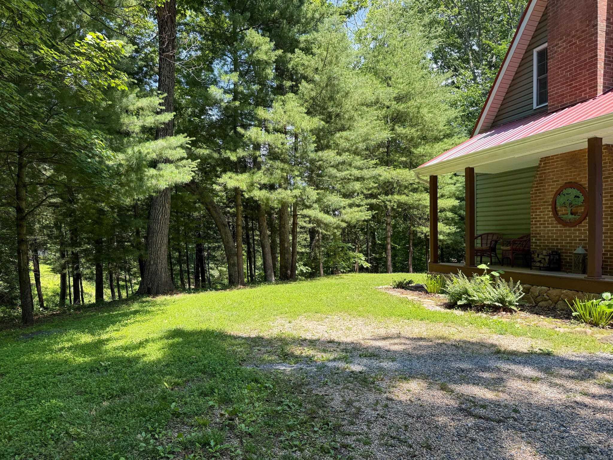 323 DEER TRAIL DR