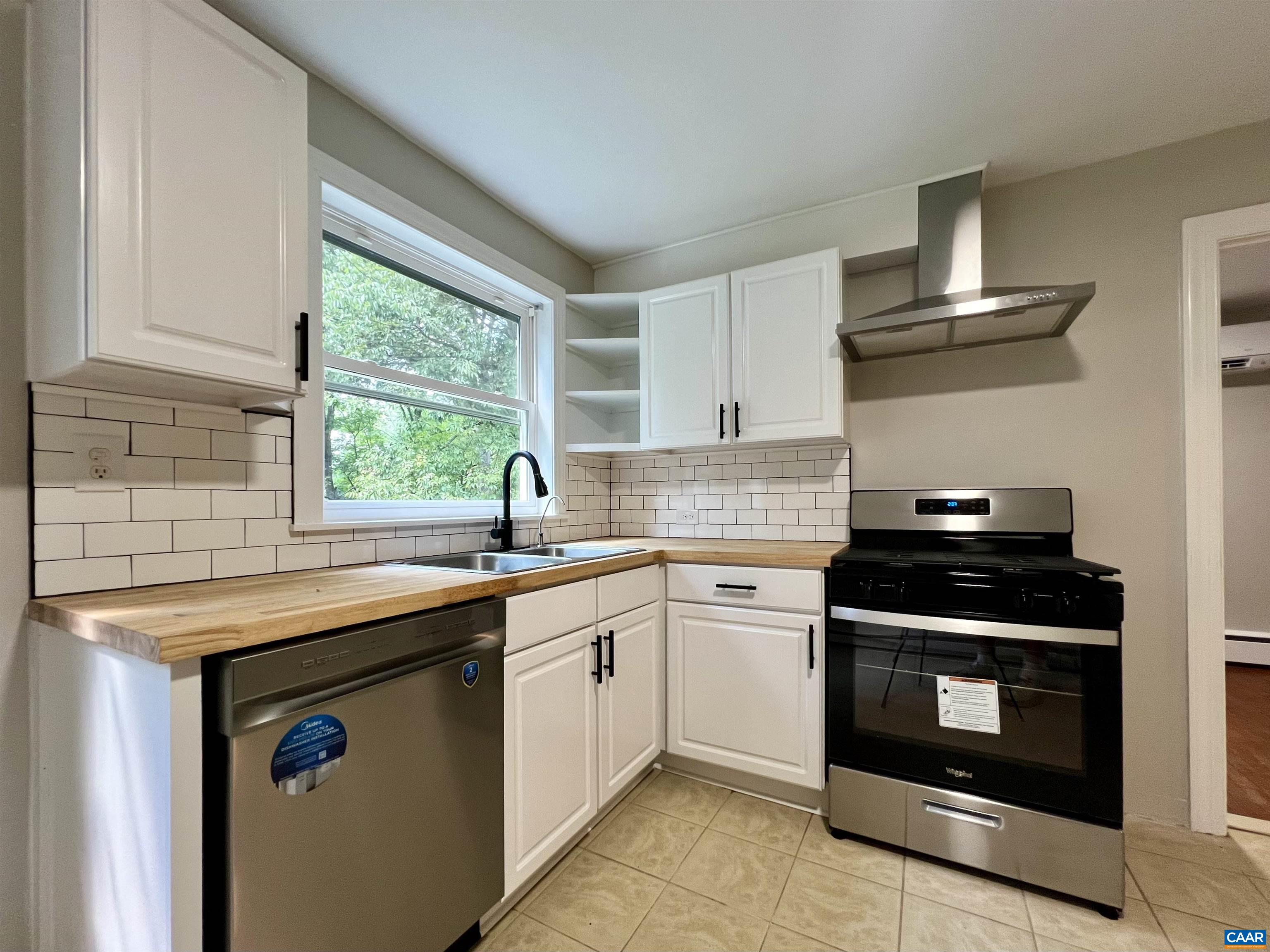2525 WOODLAND DR Unit: A