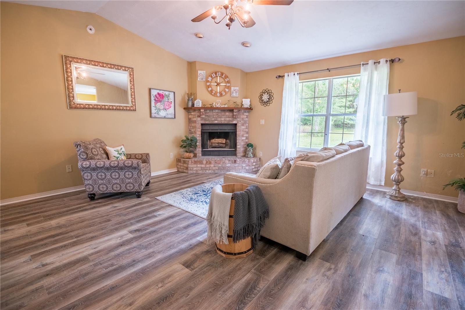 8225 SW COUNTY ROAD 796