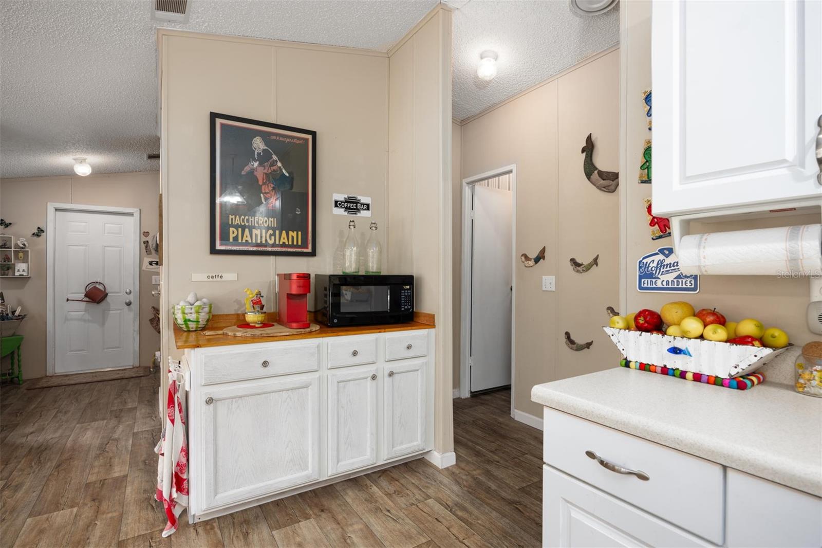 128 SW NANTUCKETT PL