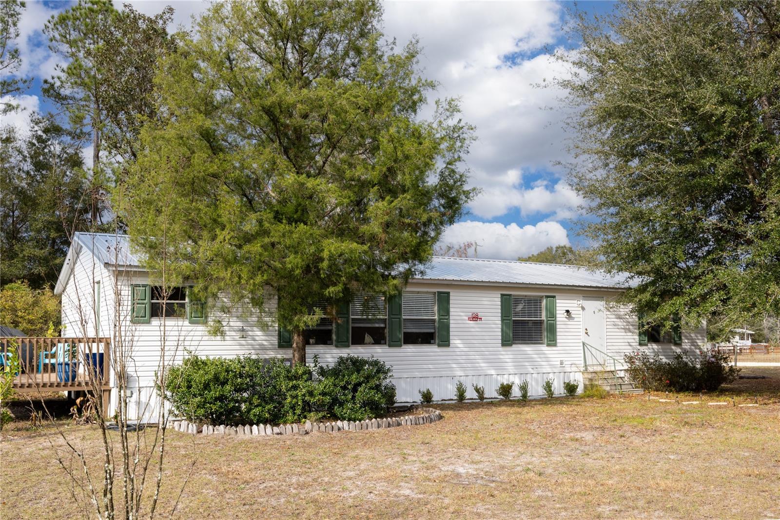 128 SW NANTUCKETT PL