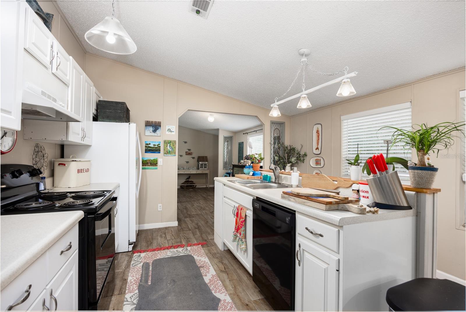 128 SW NANTUCKETT PL