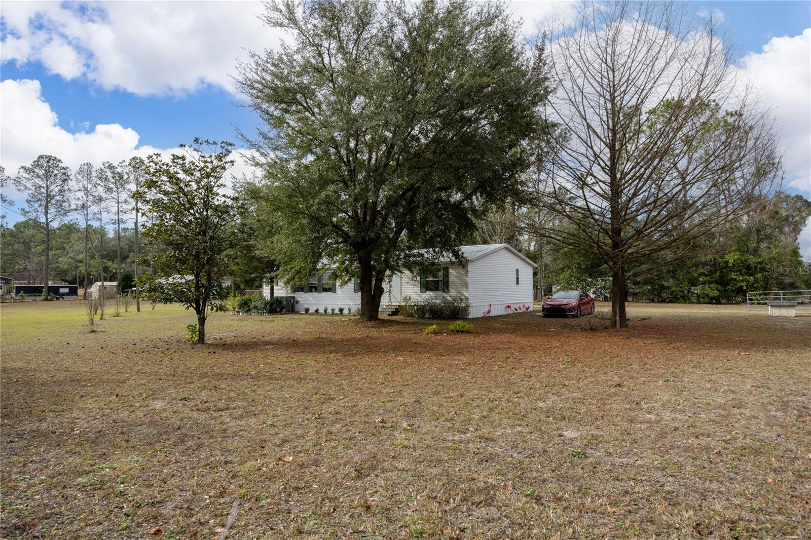 128 SW NANTUCKETT PL