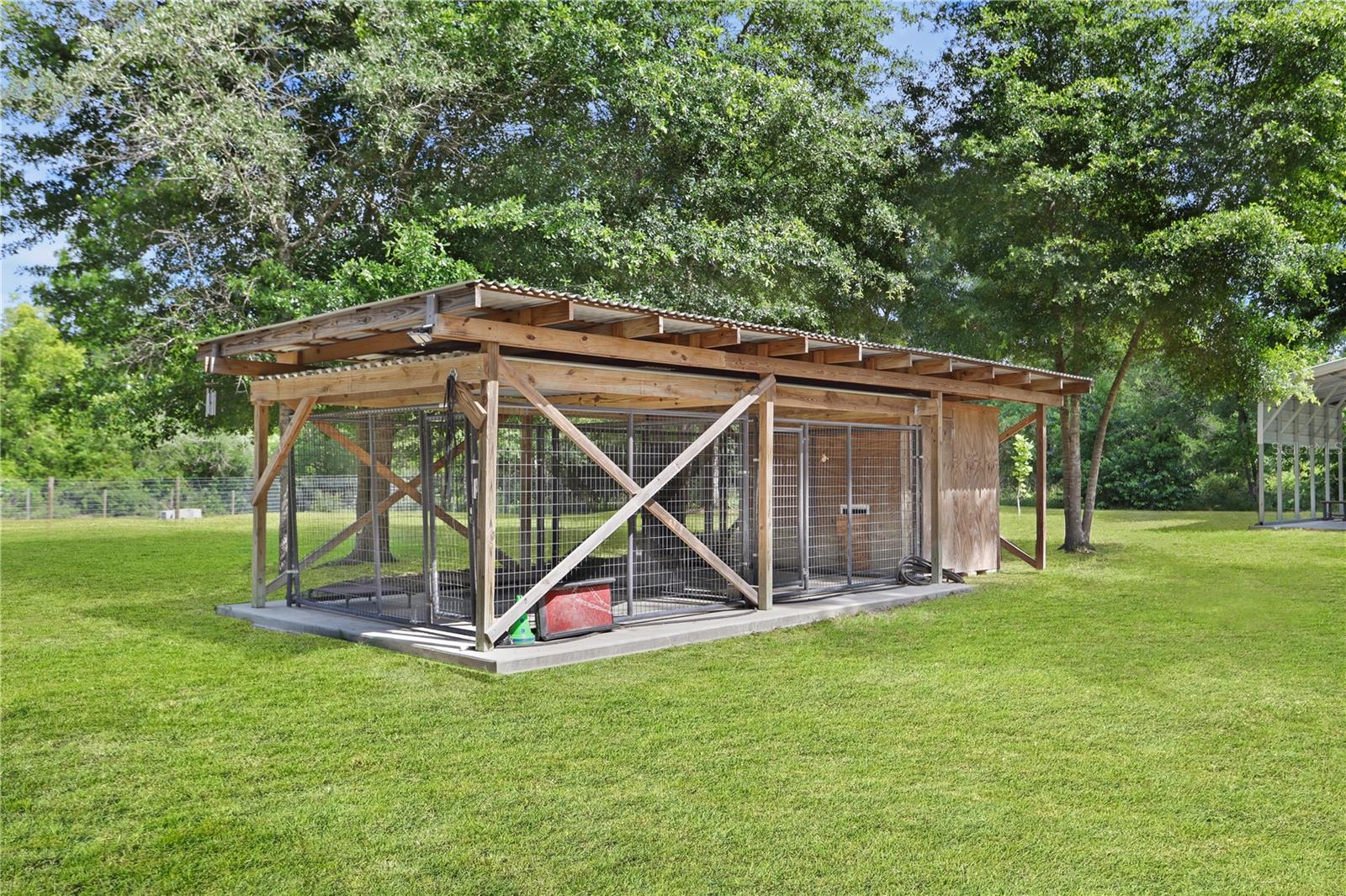 397 SW CANTALOUPE AVE