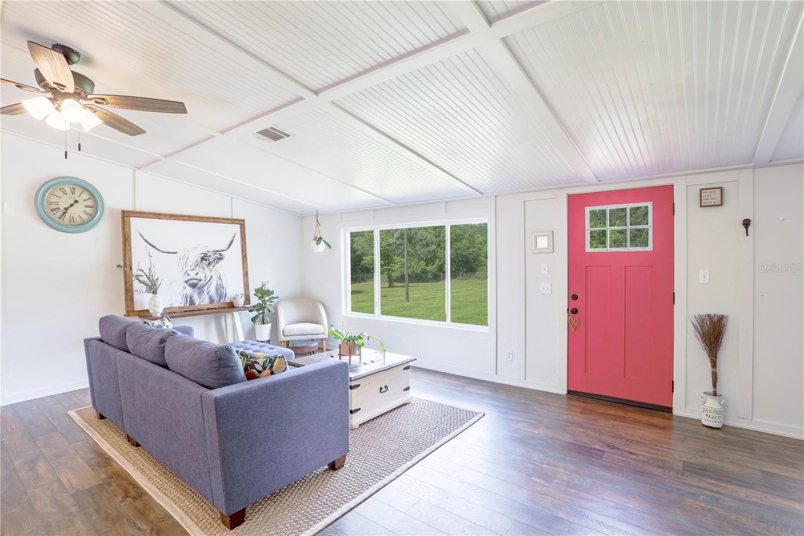 397 SW CANTALOUPE AVE