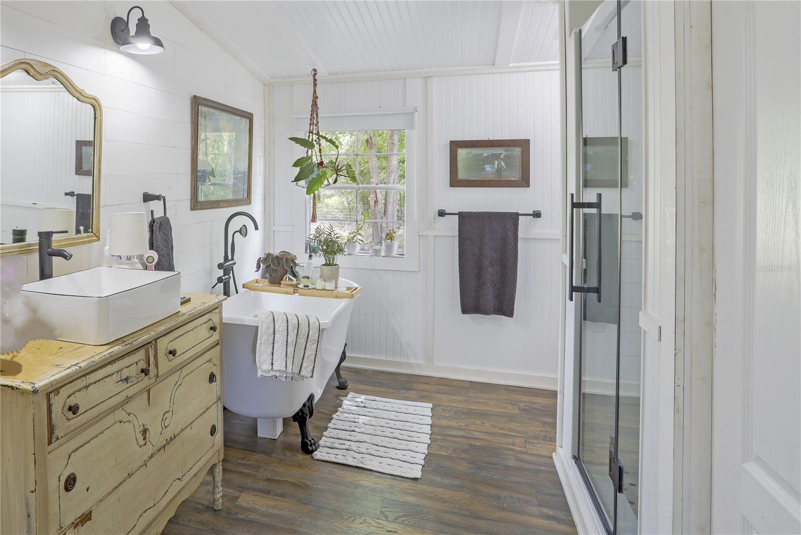 397 SW CANTALOUPE AVE