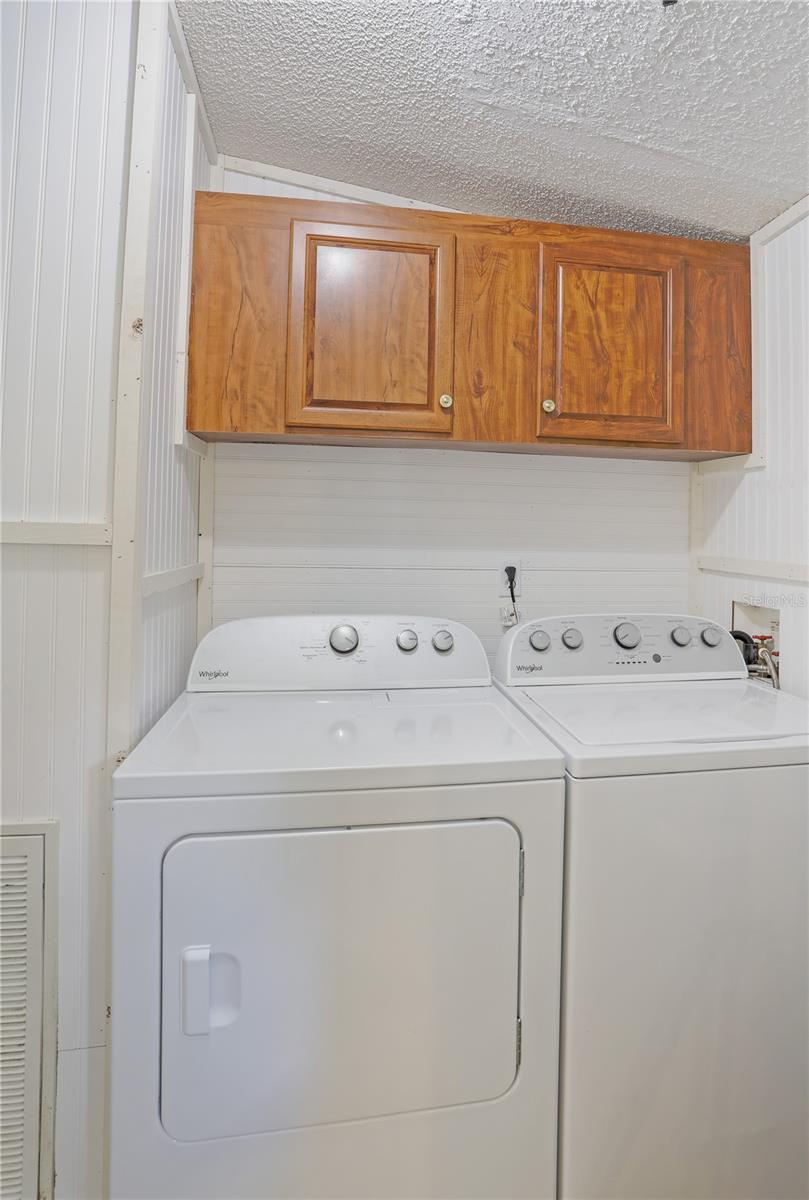 397 SW CANTALOUPE AVE