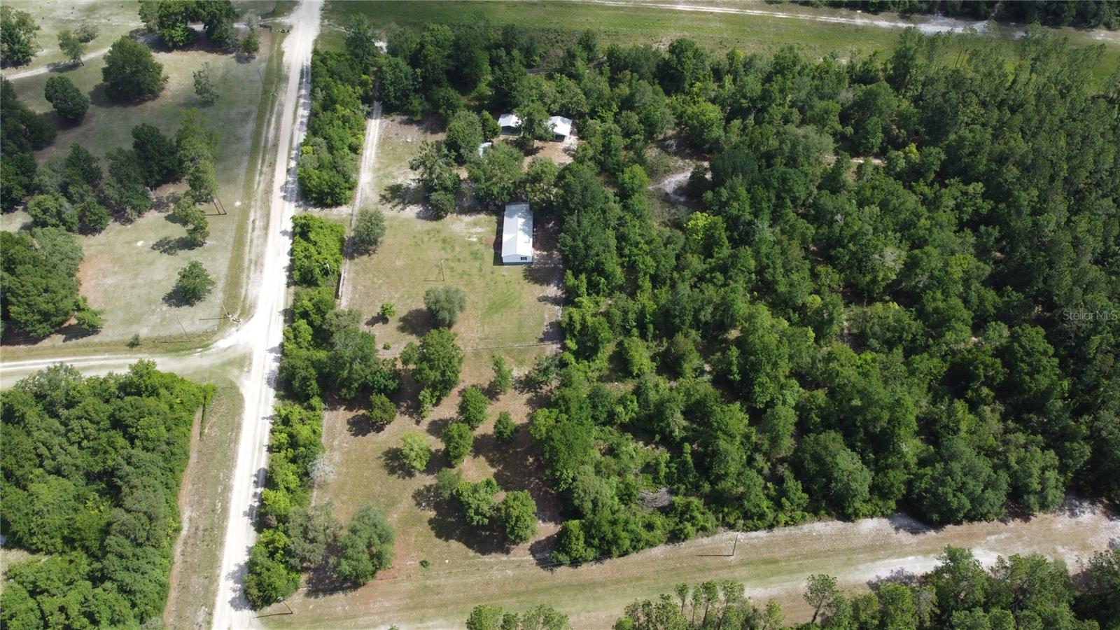 397 SW CANTALOUPE AVE