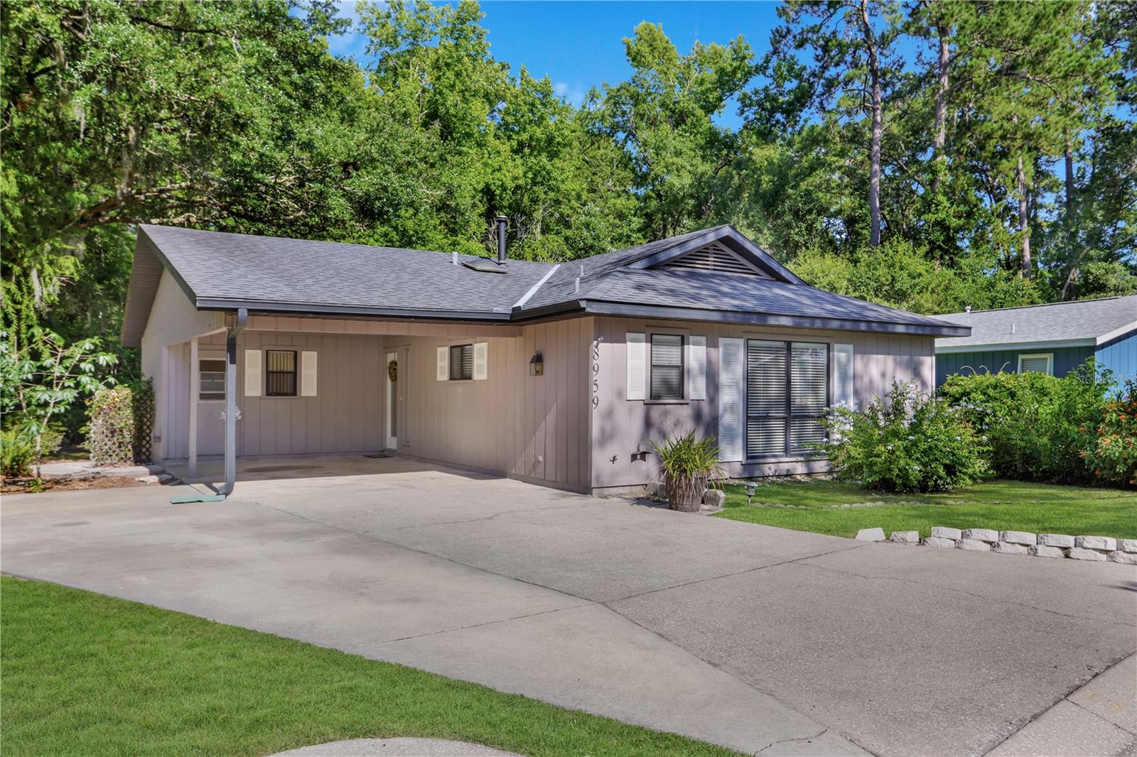 8959 NW 37TH CIR