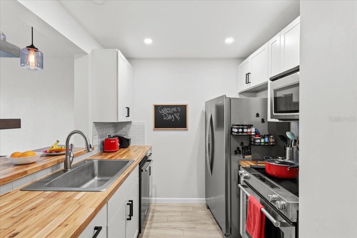 4435 NW 41ST PL