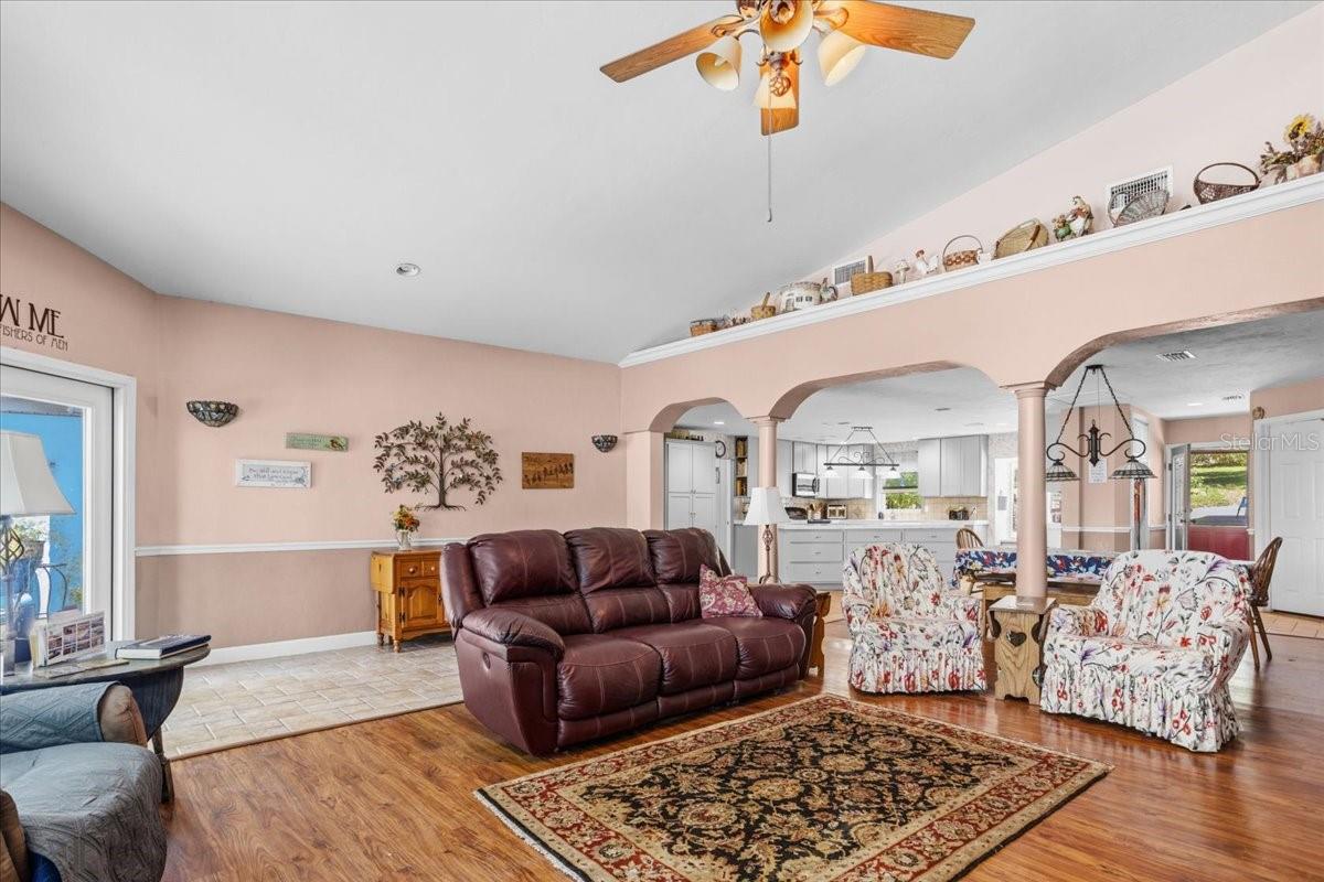 8386 AUSTIN RD