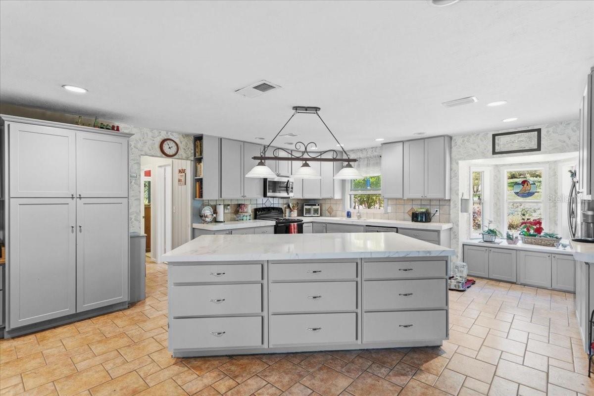 8386 AUSTIN RD