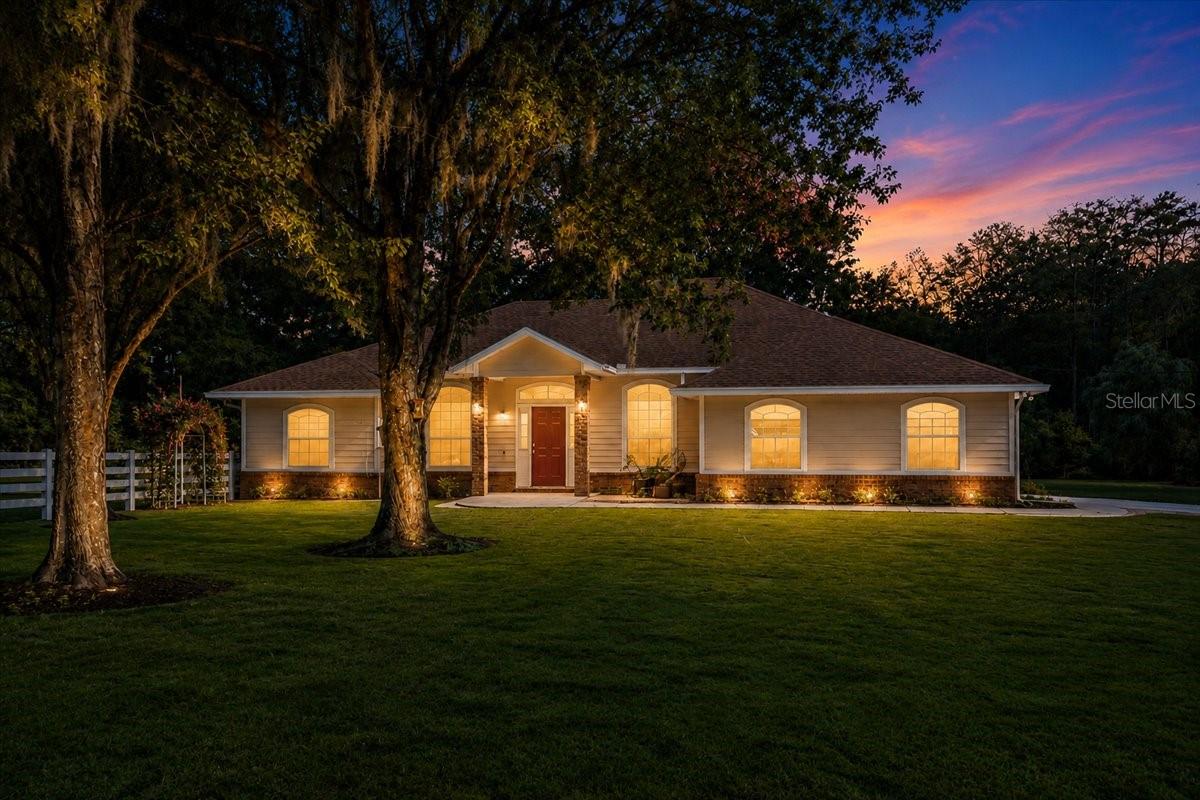 632 SW CATHERINE LN
