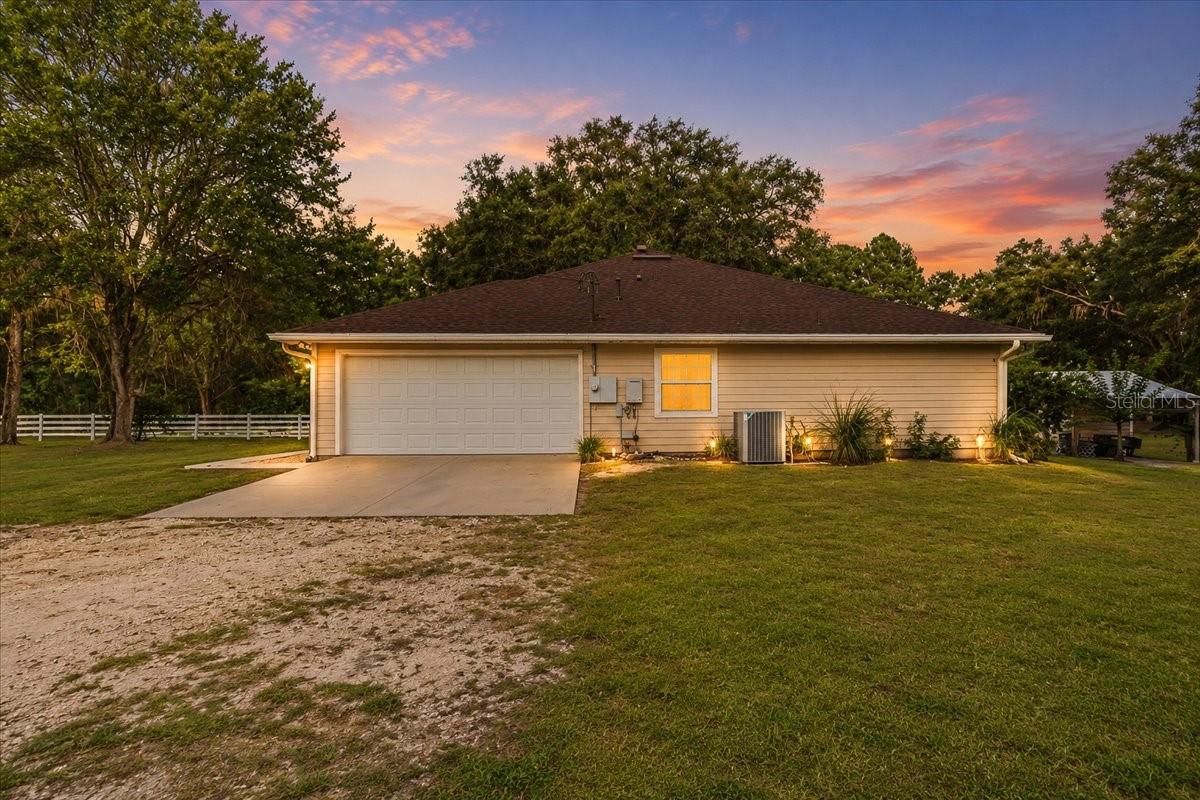 632 SW CATHERINE LN