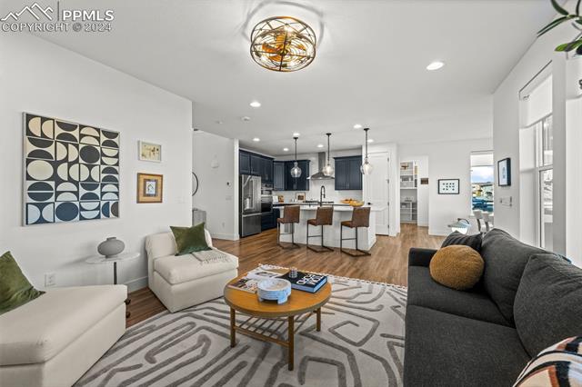 1526 Stablecross Drive