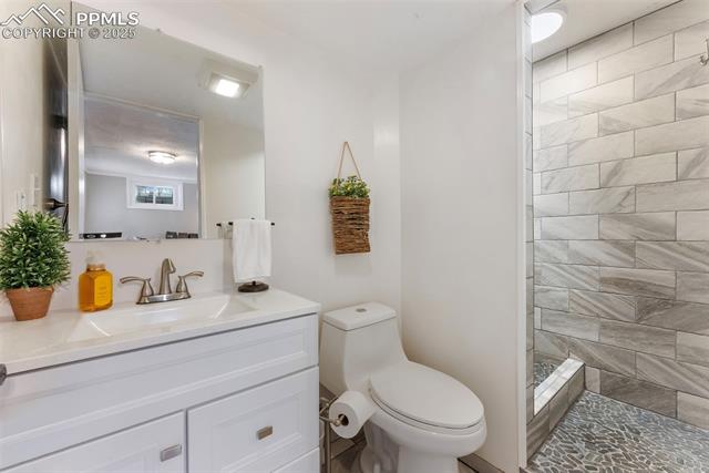 833 Crown Ridge Drive