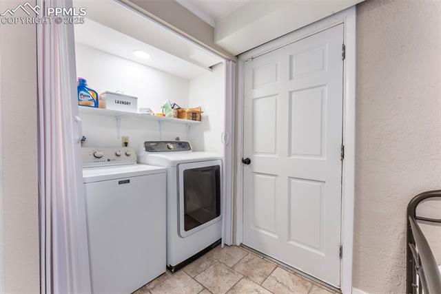 833 Crown Ridge Drive