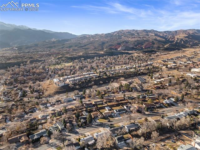 833 Crown Ridge Drive