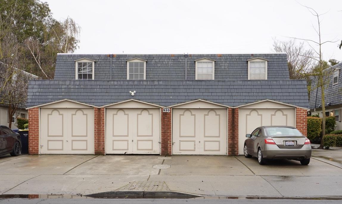 920 Maria LN