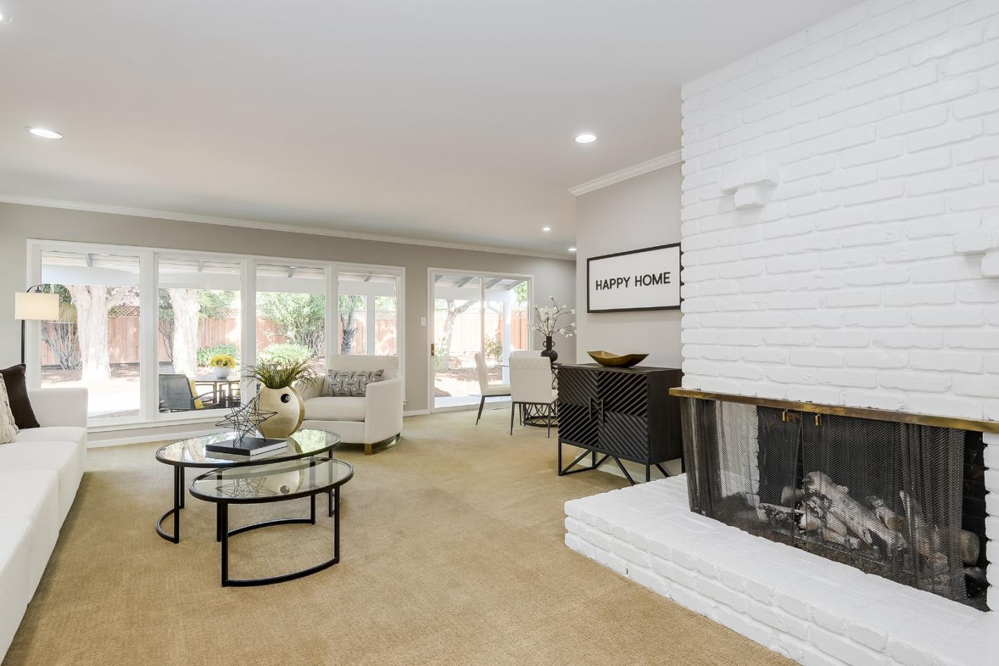 1409 Ravenswood DR