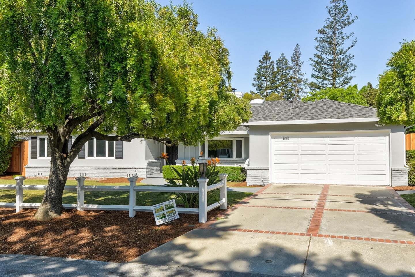 1409 Ravenswood DR
