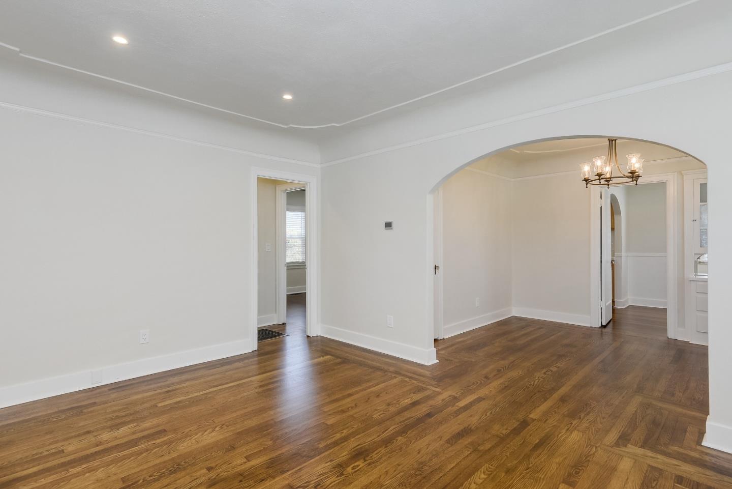300 E Mc Kinley AVE