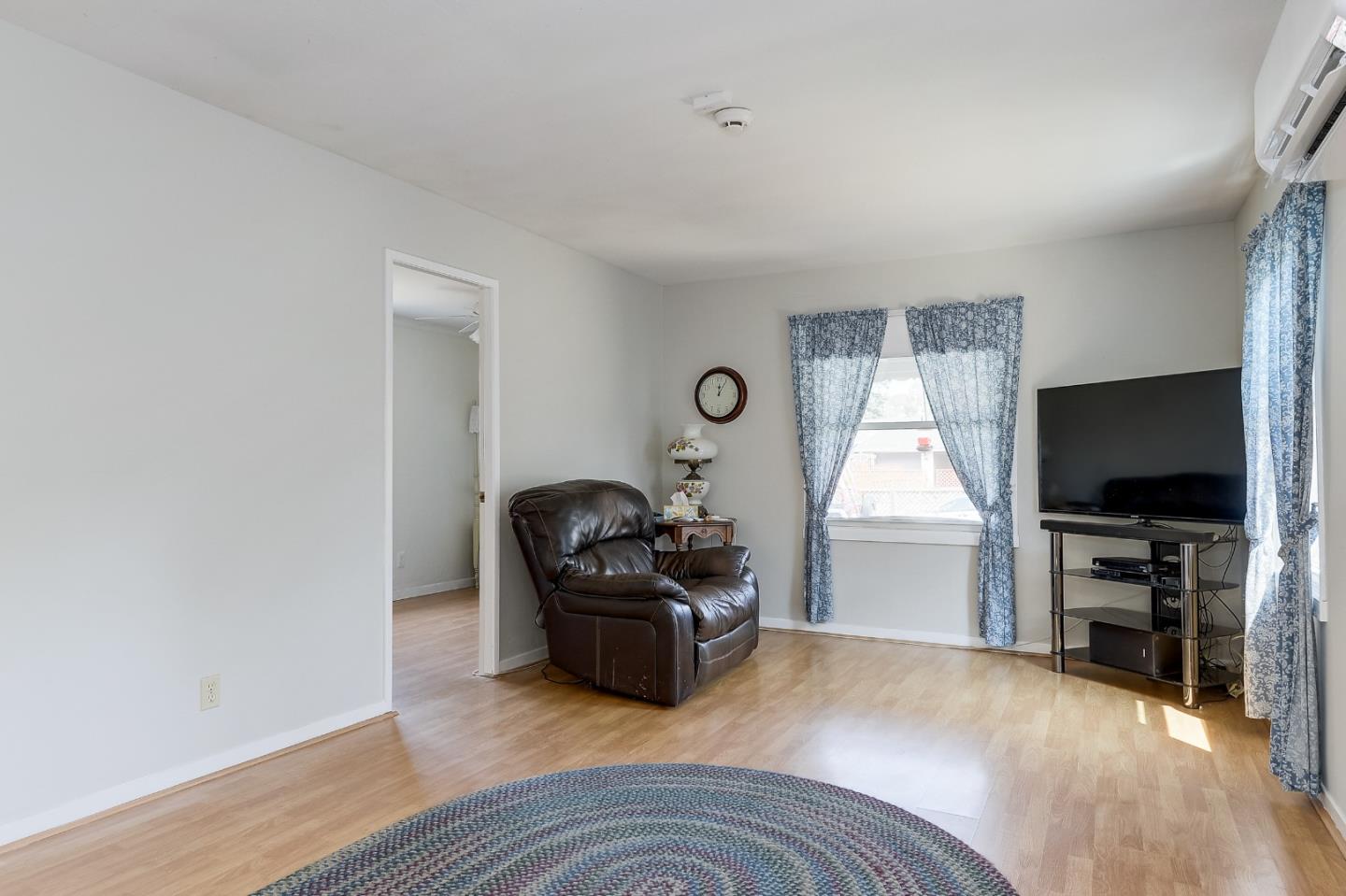 2019 E ST