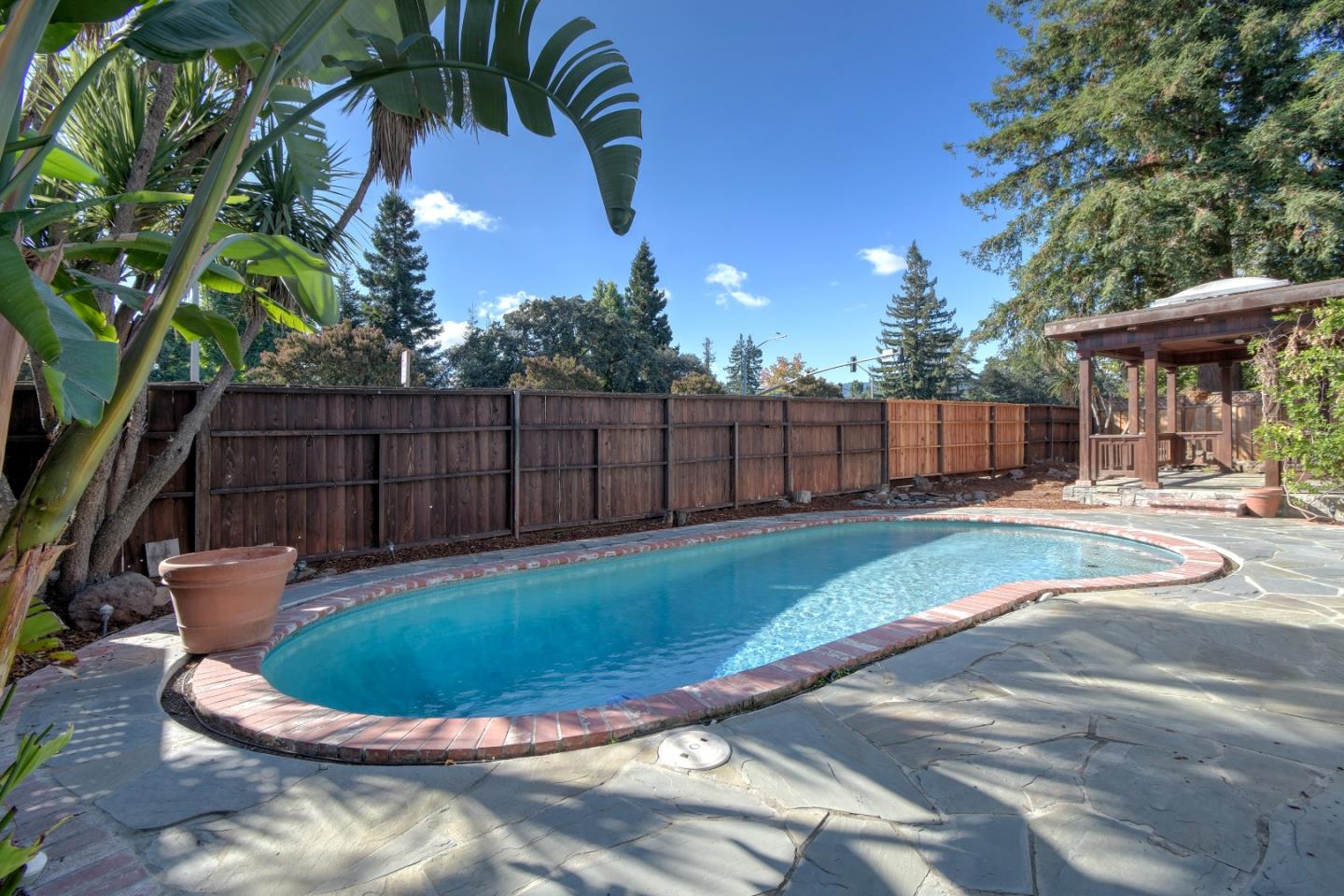1026 Yorktown DR
