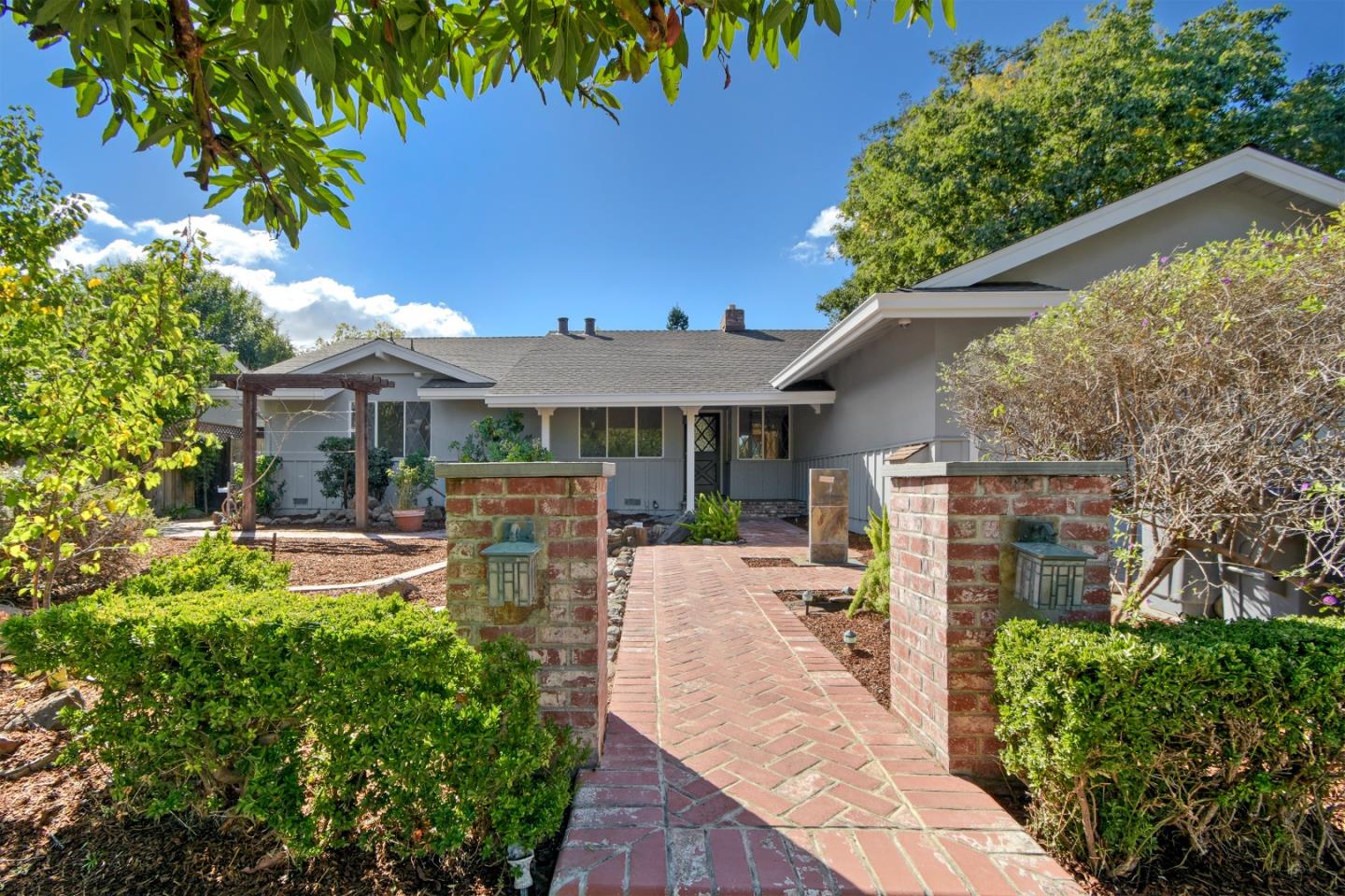 1026 Yorktown DR