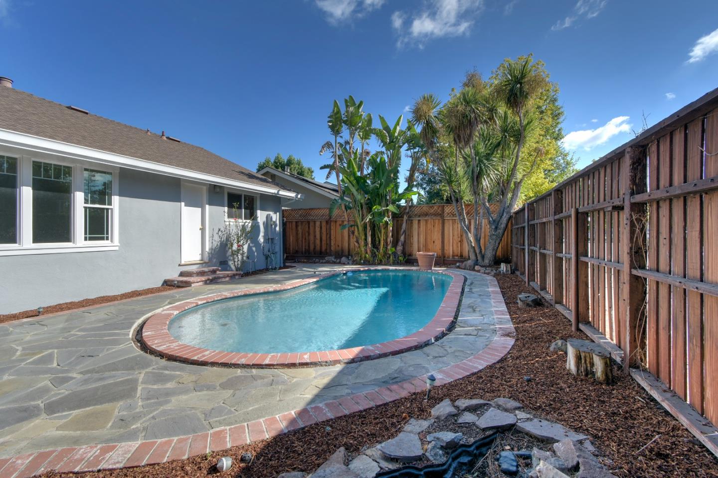 1026 Yorktown DR