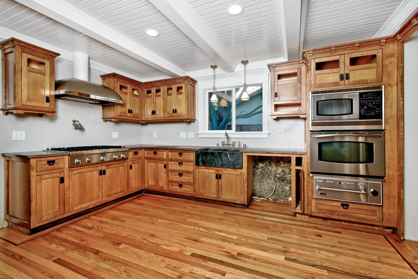 1026 Yorktown DR