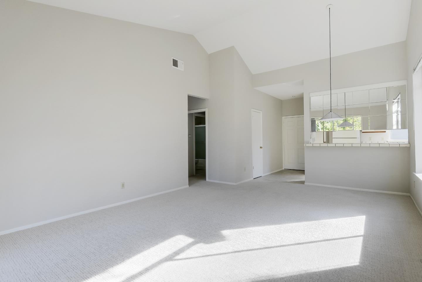75 Hobson ST 1B