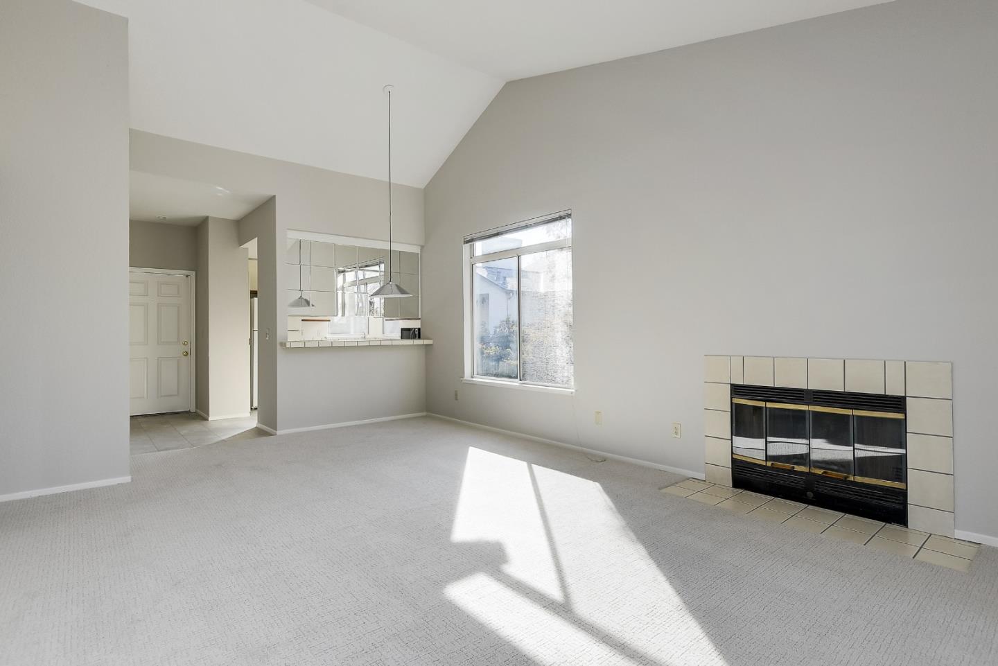 75 Hobson ST 1B
