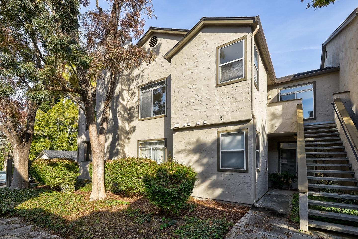 75 Hobson ST 1B