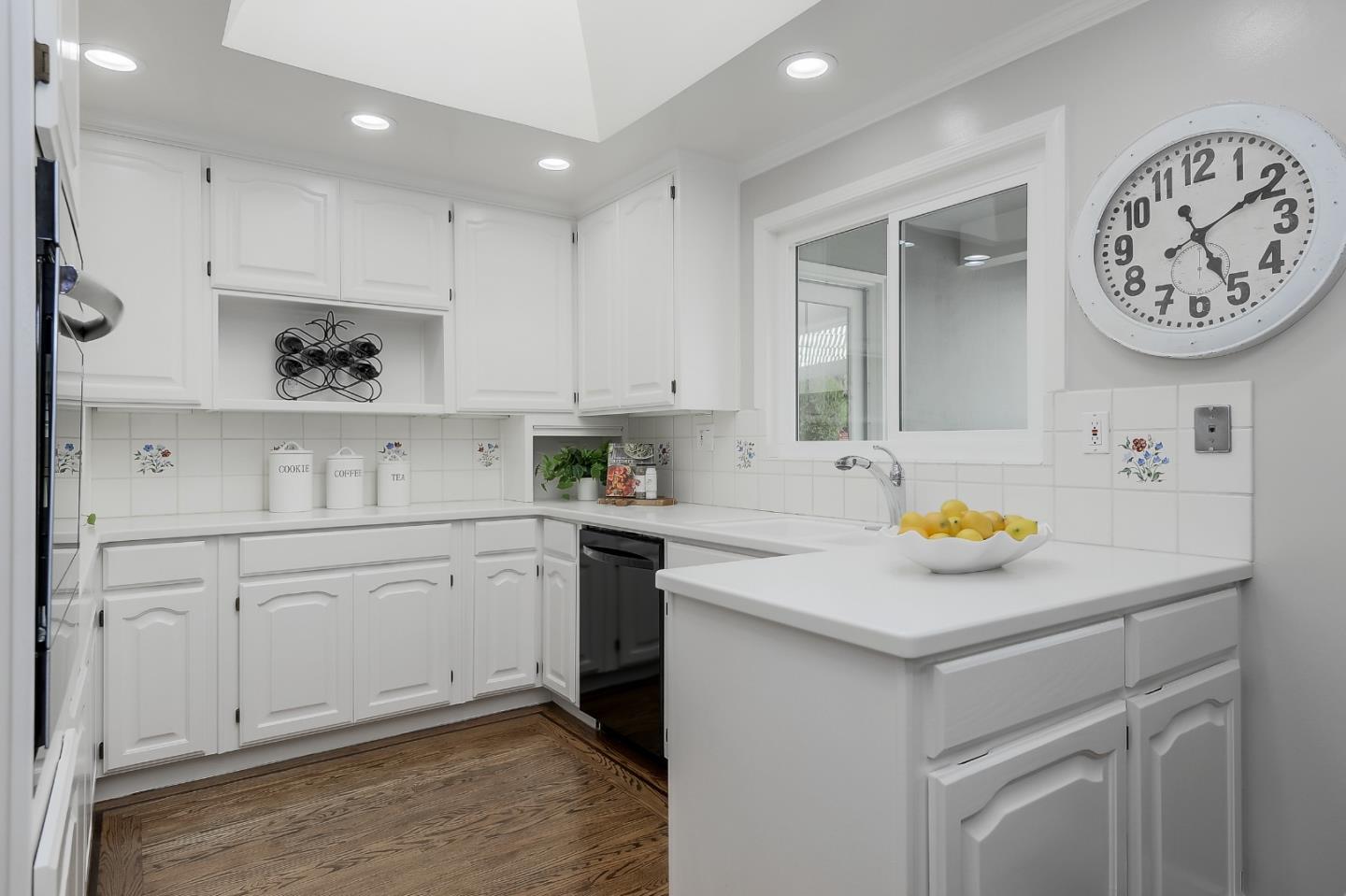 1359 Bobolink CIR
