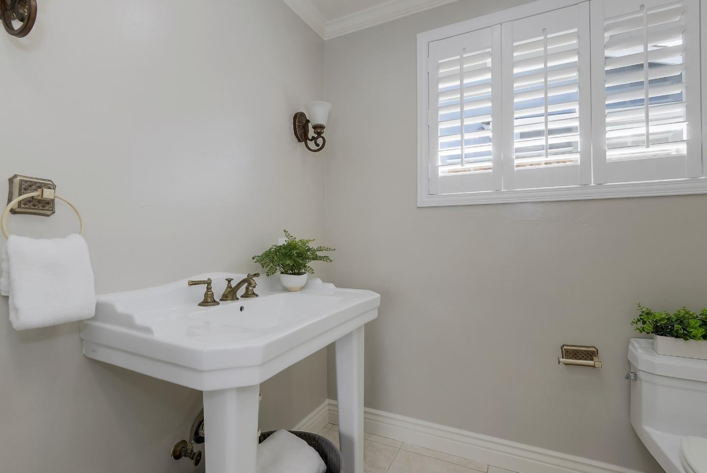 1359 Bobolink CIR