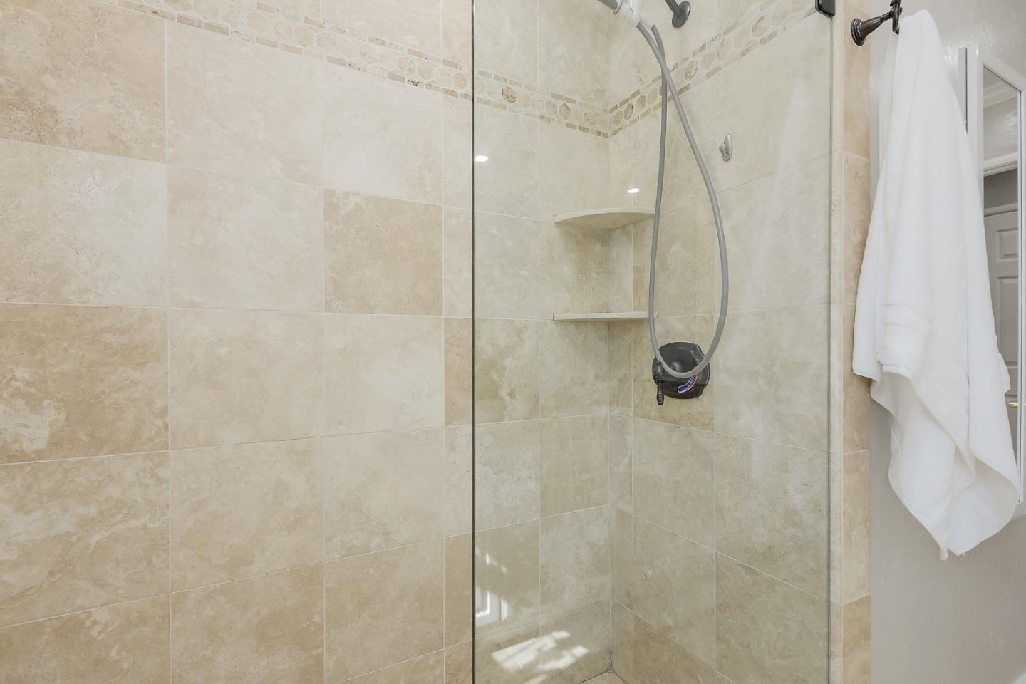 1359 Bobolink CIR