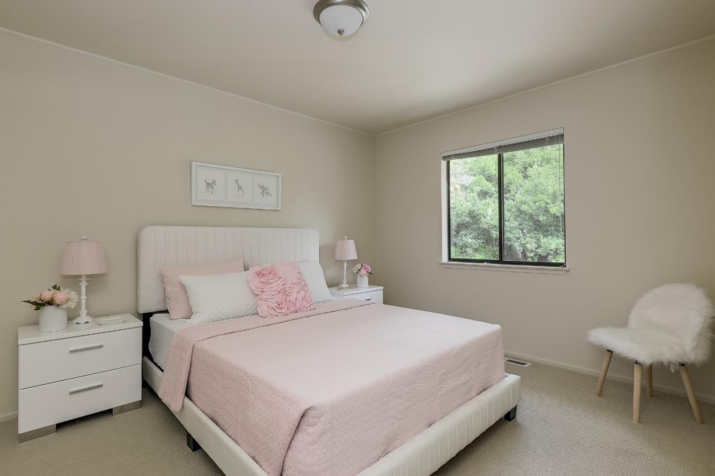 1053 Echo DR