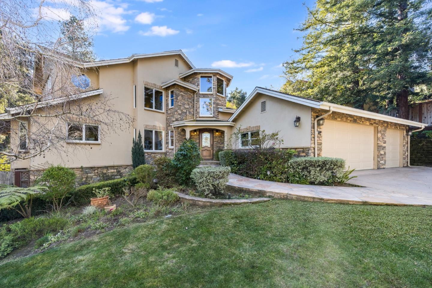 462 Lockewood LN