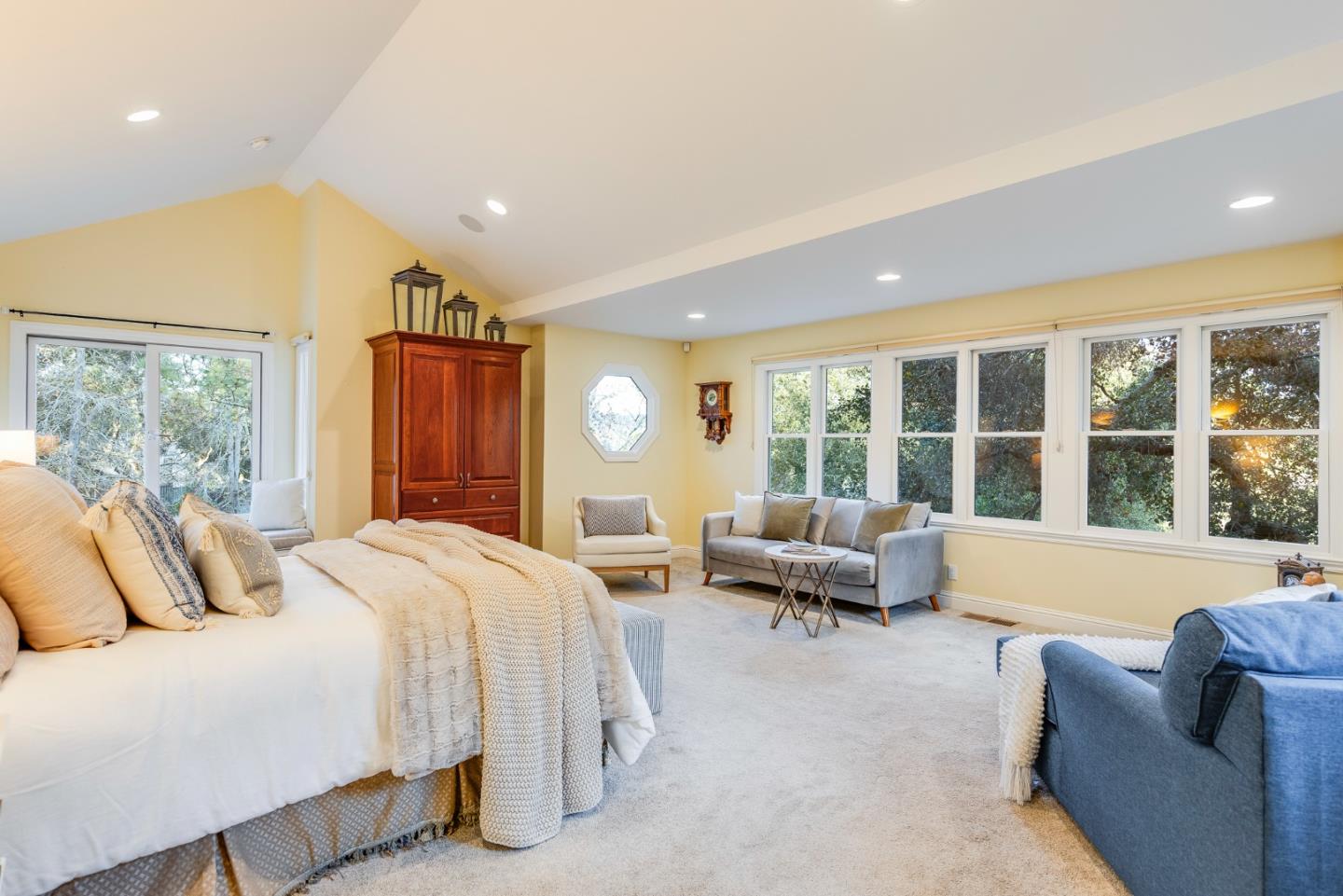 462 Lockewood LN