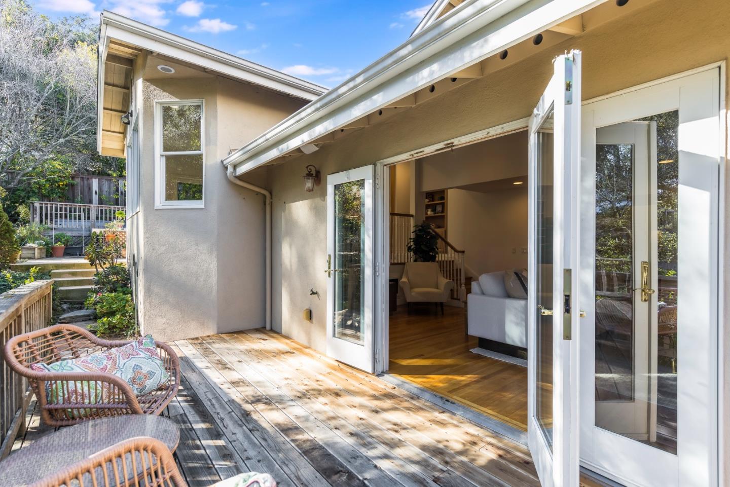 462 Lockewood LN