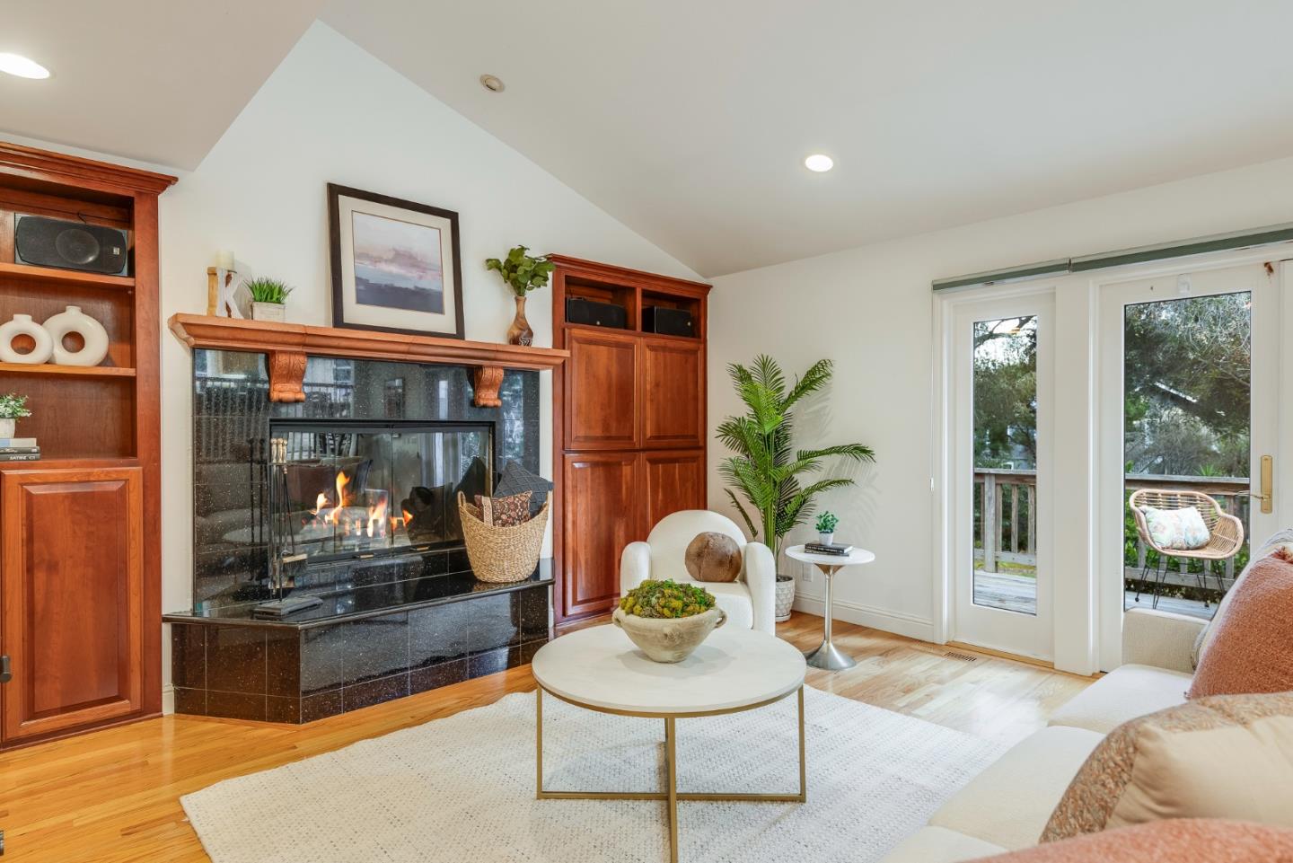462 Lockewood LN