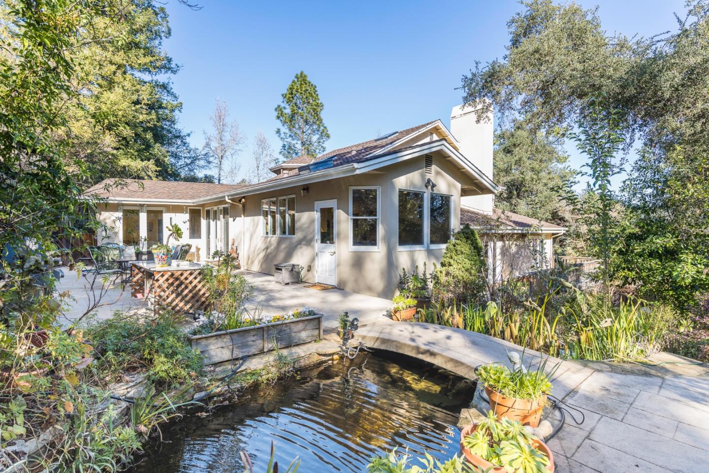 462 Lockewood LN