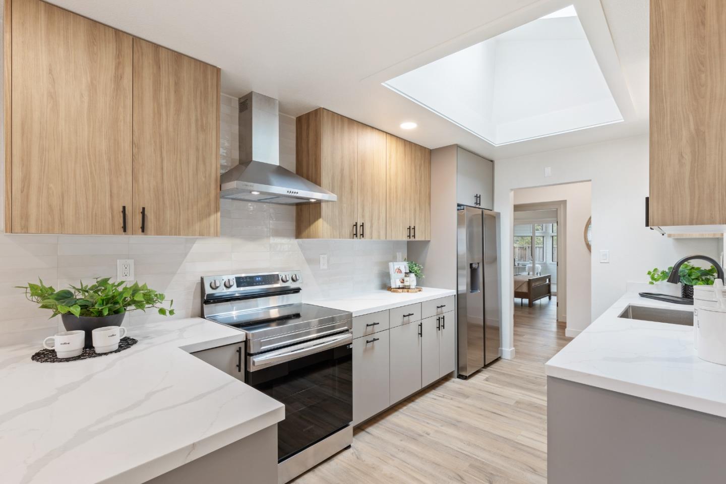 1482 Blackhawk CT