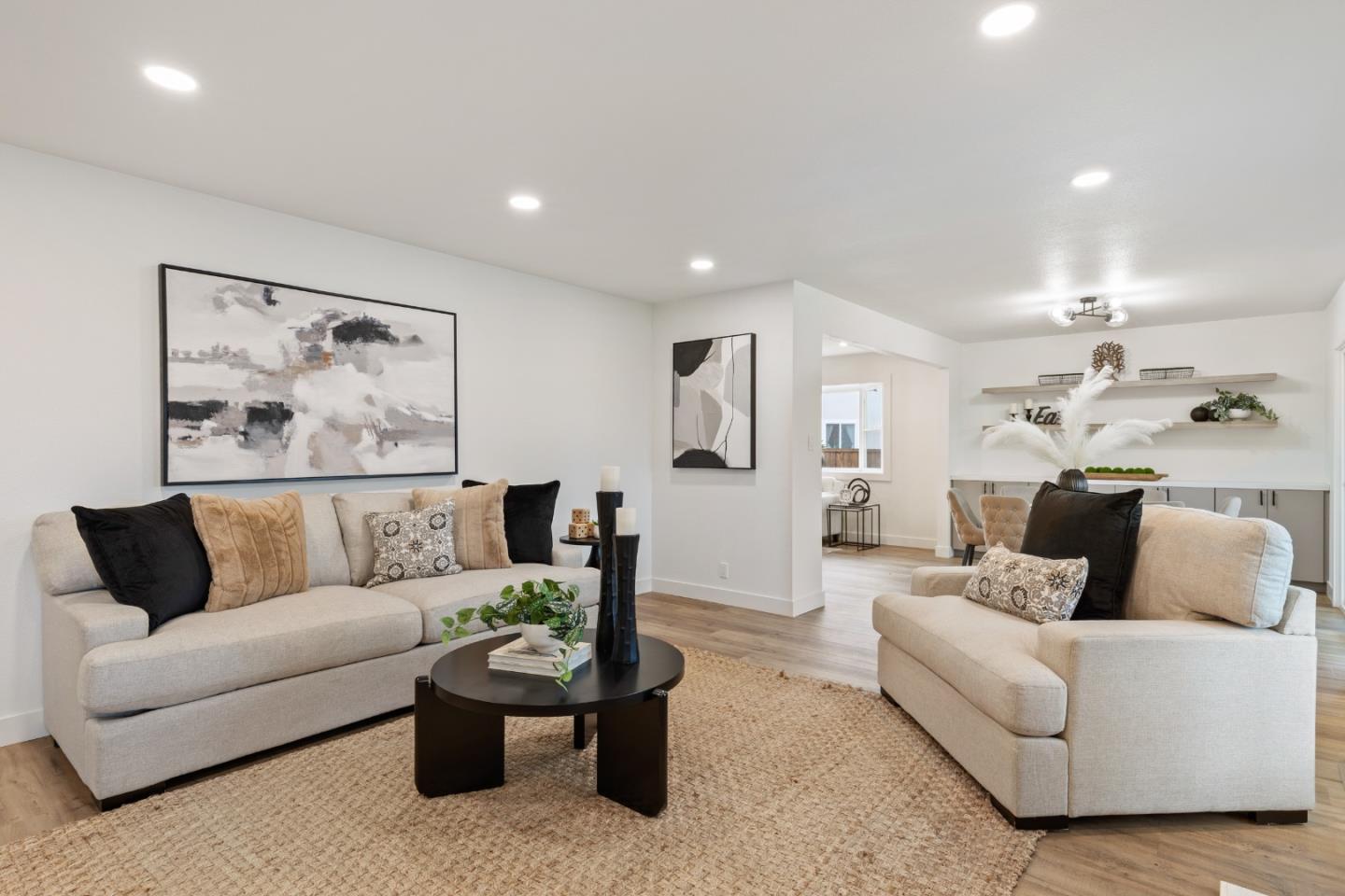 1482 Blackhawk CT