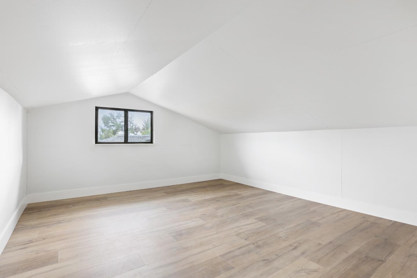 1482 Blackhawk CT