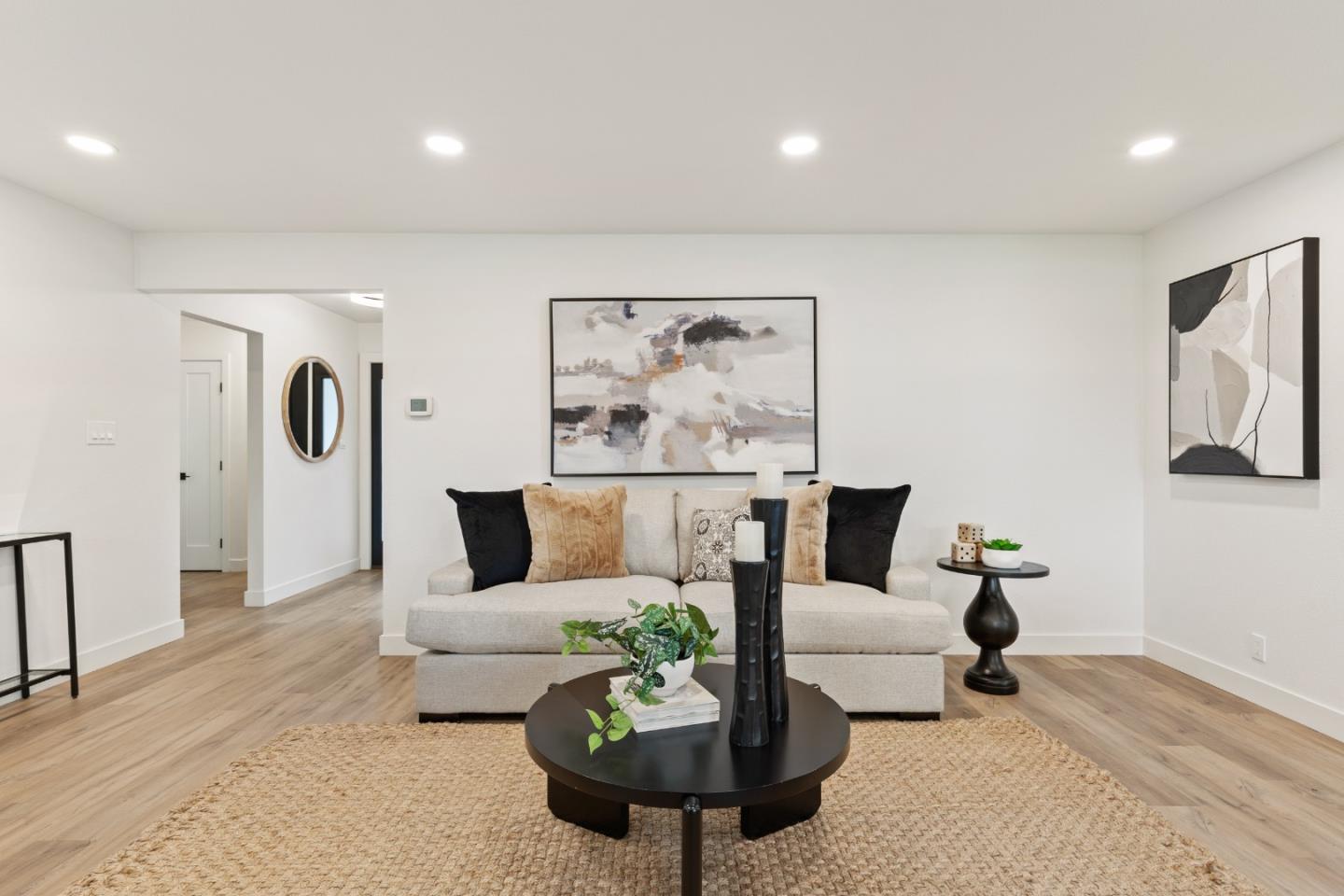 1482 Blackhawk CT