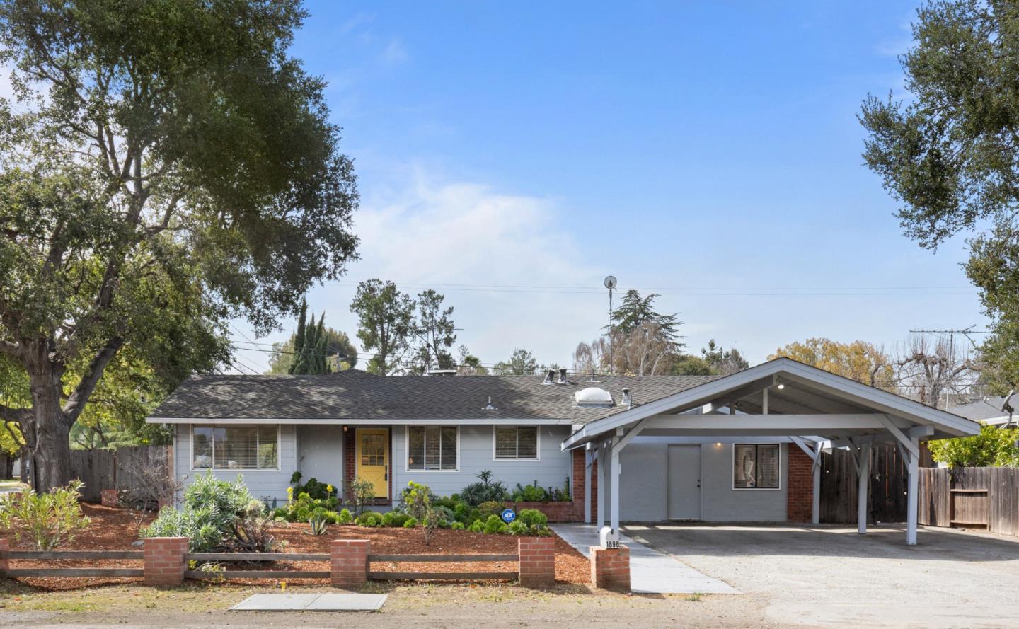1898 Granger AVE