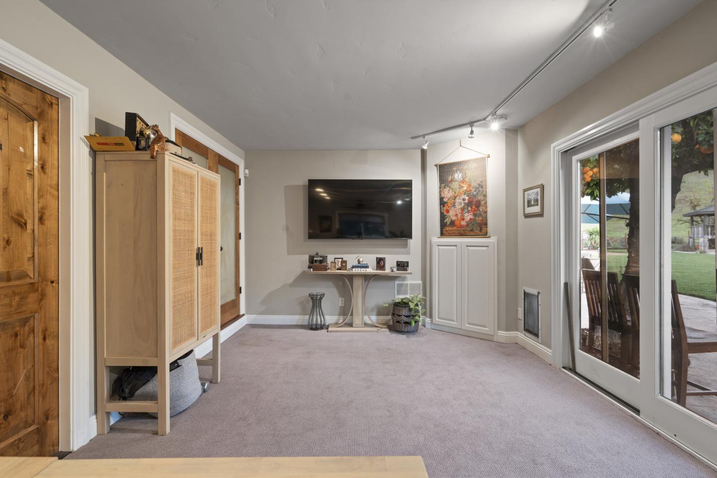 460 Kalana AVE