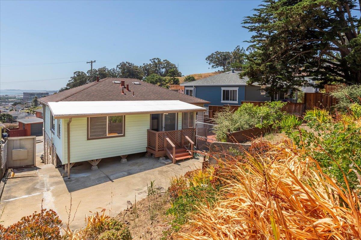 659 Ash Avenue